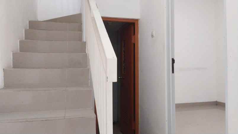 dijual rumah cimanggis depok