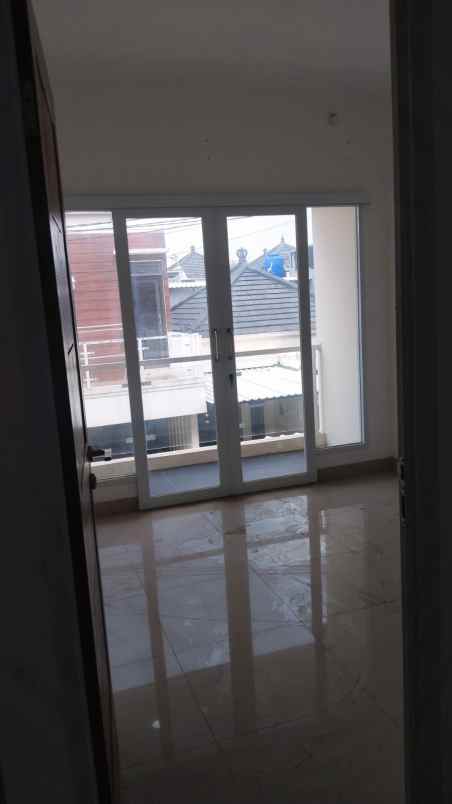 dijual rumah cimanggis depok