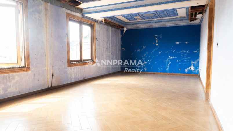 dijual rumah cinere depok