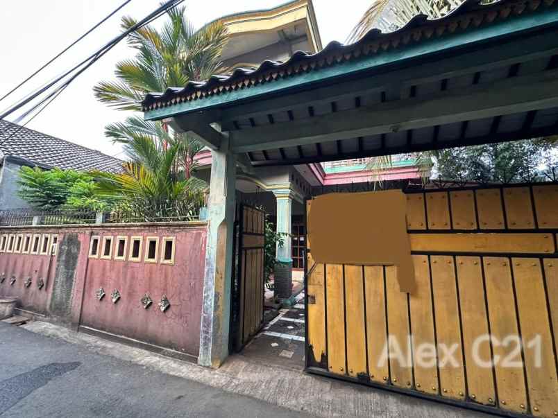 dijual rumah cipedak