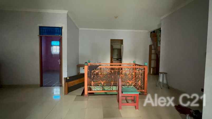 dijual rumah cipedak