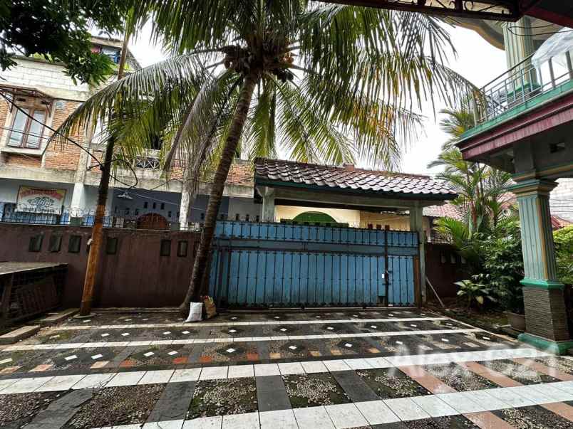 dijual rumah cipedak