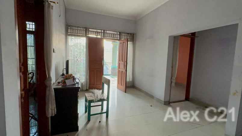 dijual rumah cipedak