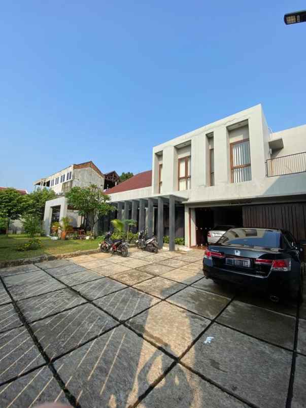 dijual rumah cipulir