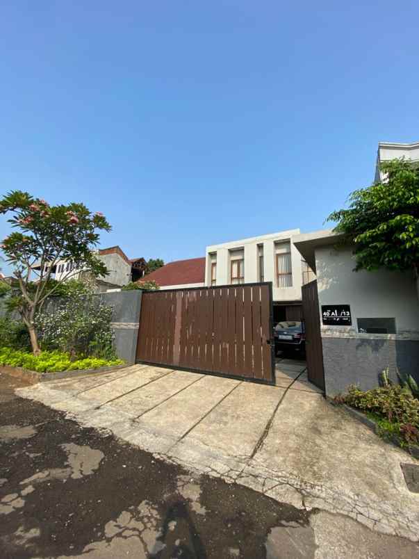 dijual rumah cipulir