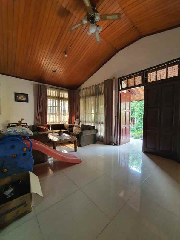 dijual rumah cipulir