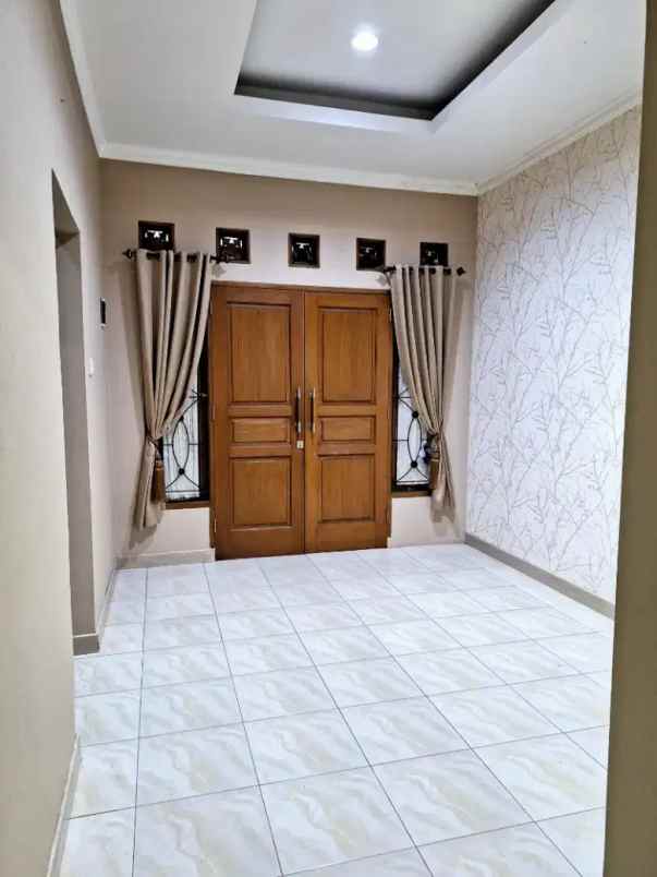 dijual rumah ciputat