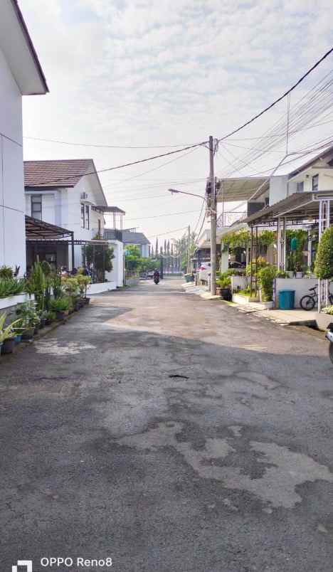 dijual rumah cisaranten kulon