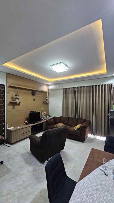 dijual rumah citraland cibubur