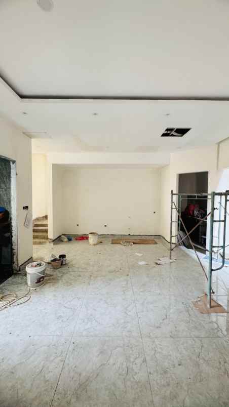 dijual rumah citraland woodland