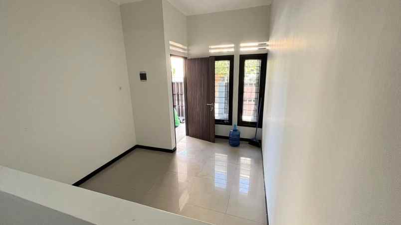 dijual rumah ciwaruga bandung