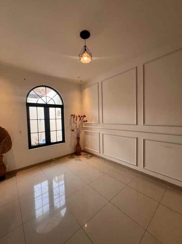 dijual rumah ciwaruga gegerkalong bandung