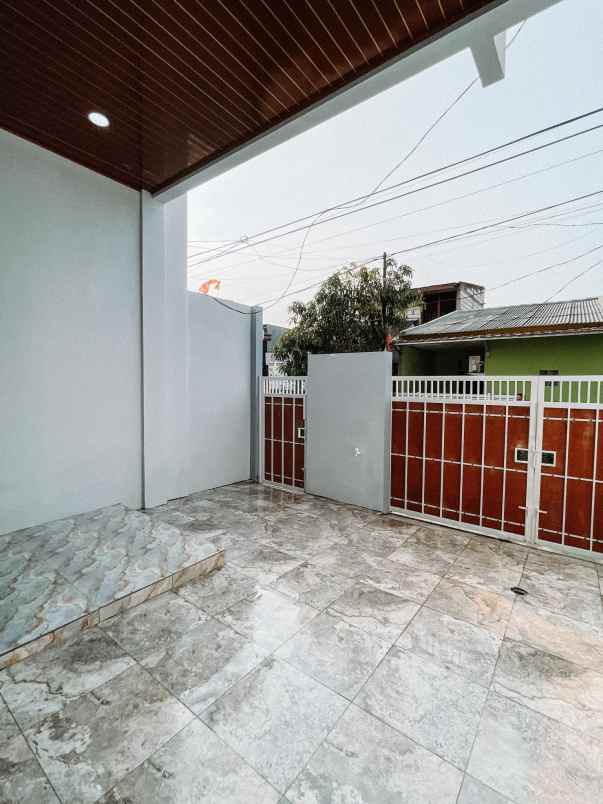 dijual rumah cluster cendrawasih pondok