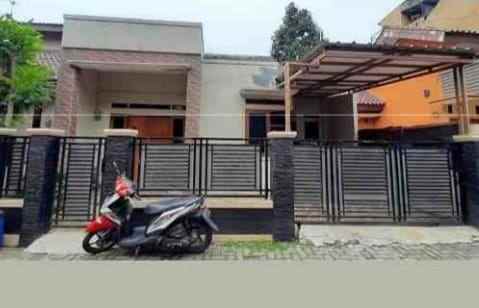 dijual rumah cluster griya kemang kel