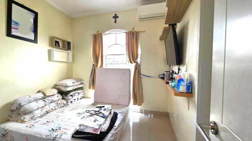 dijual rumah cluster la seine jakarta