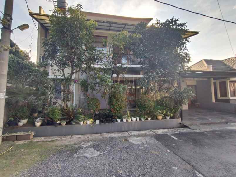 dijual rumah cluster puri suryalaya