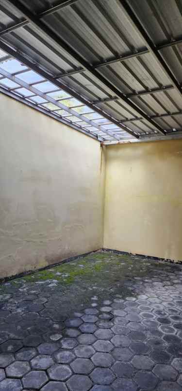 dijual rumah cluster south thames