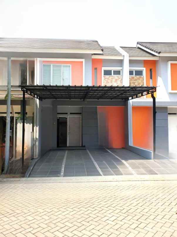 dijual rumah cluster teresta metland