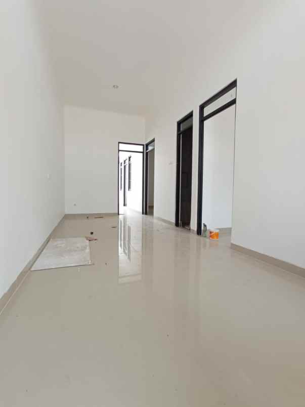 dijual rumah cluster villa cemara asri