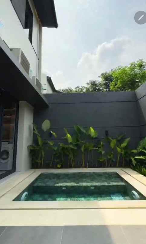 dijual rumah cluster xq livin lippo