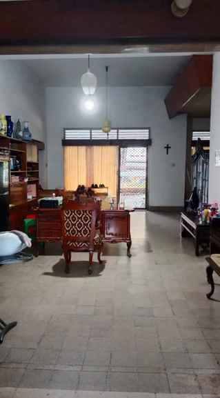 dijual rumah comal