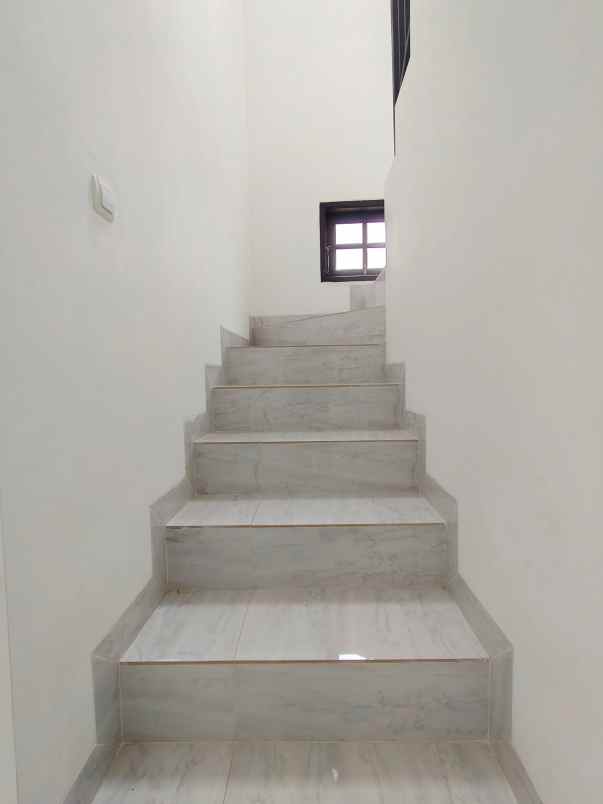 dijual rumah condet jakarta timur