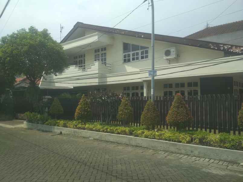 dijual rumah daerah surabaya kota