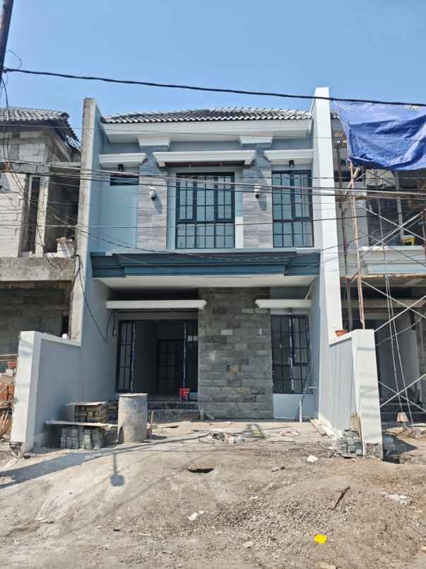 dijual rumah darmo baru surabaya
