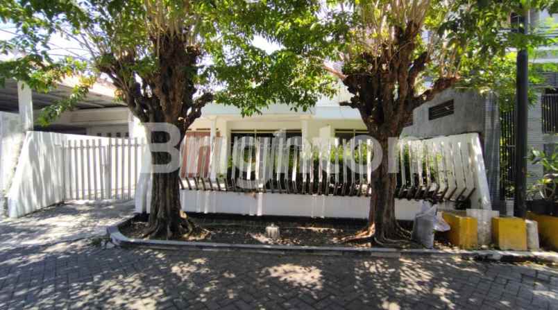 dijual rumah darmo permai selatan