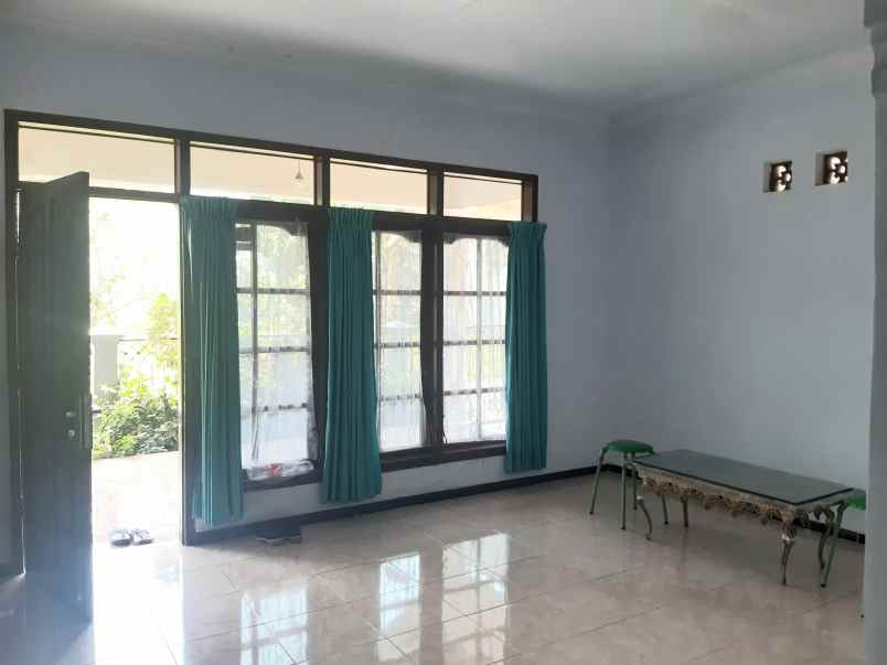 dijual rumah dekat kampus jember