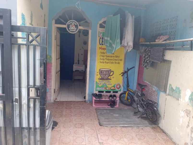 dijual rumah dekat stmt trisakti