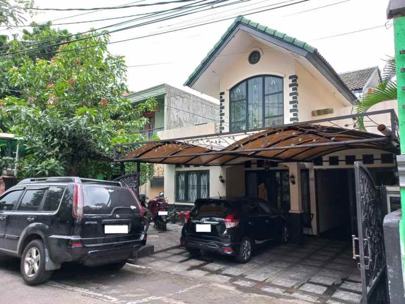 dijual rumah di condet jakarta timur