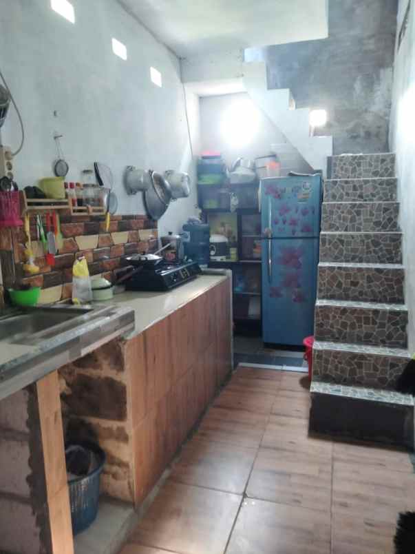 dijual rumah di dusun gempol lamp ah kedamean gresik