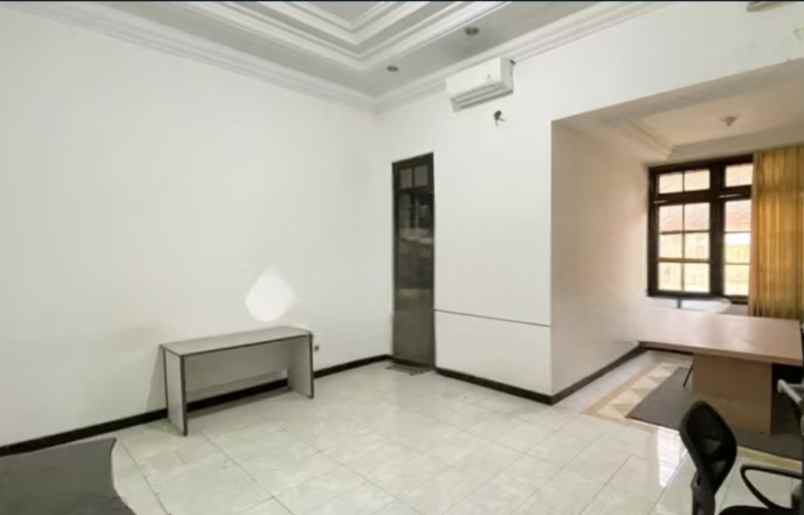 dijual rumah di jalan rengas lapangan bola