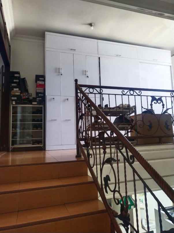 dijual rumah di jl welirang karangrejo semarang