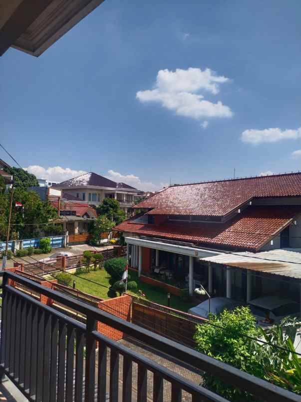 dijual rumah di jl welirang karangrejo semarang