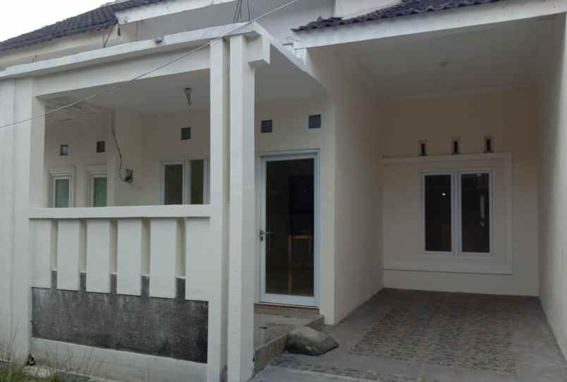 dijual rumah di margosari citarum semarang