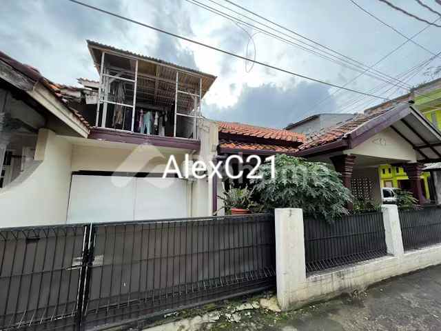 dijual rumah di pinang ranti makasar jakarta timur