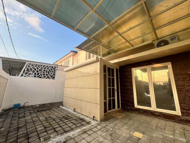 dijual rumah diamond park