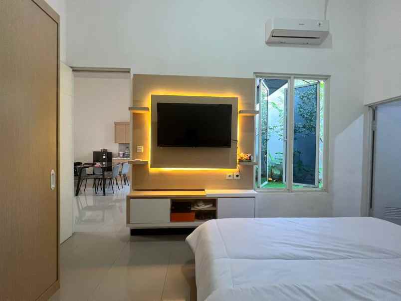 dijual rumah diamond park