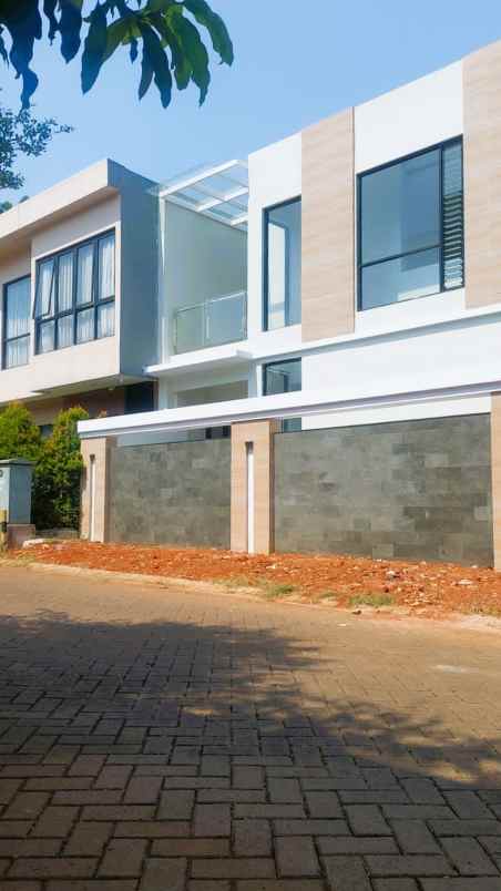 dijual rumah discovery bintaro