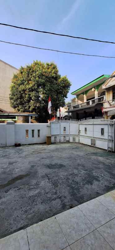 dijual rumah dukuh kramatjati jakarta timur