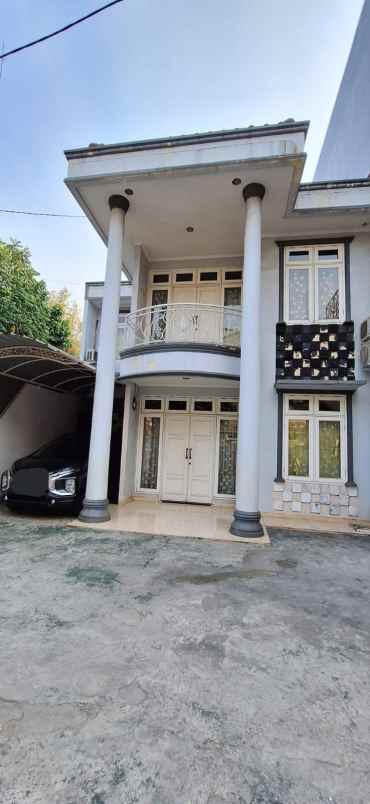 dijual rumah dukuh kramatjati jakarta timur
