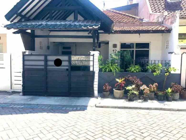 dijual rumah dukuh kupang