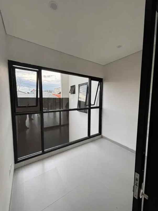 dijual rumah duren sawit jakarta timur