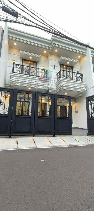 dijual rumah duren sawit jakarta timur