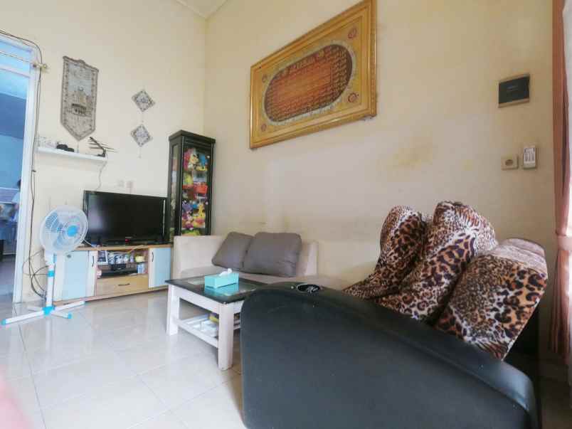 dijual rumah duta bintaro