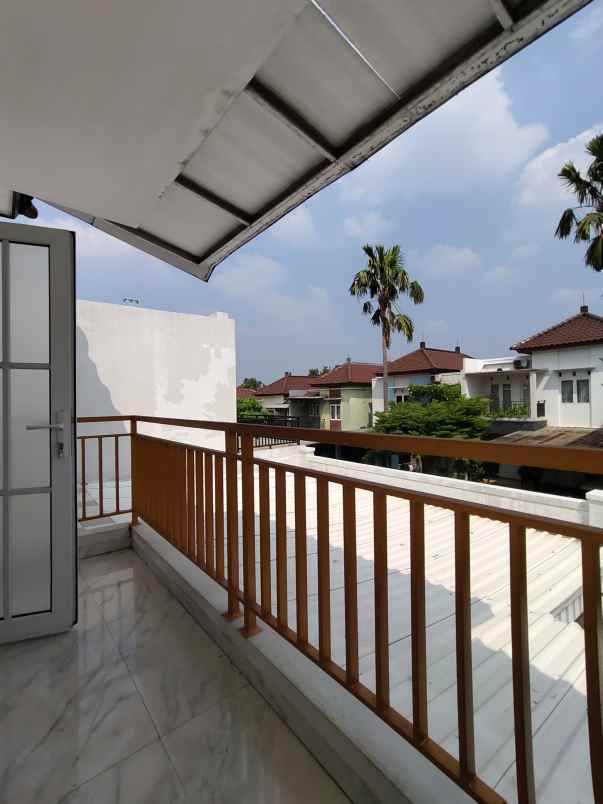 dijual rumah full furnish jagakarsa jaksel