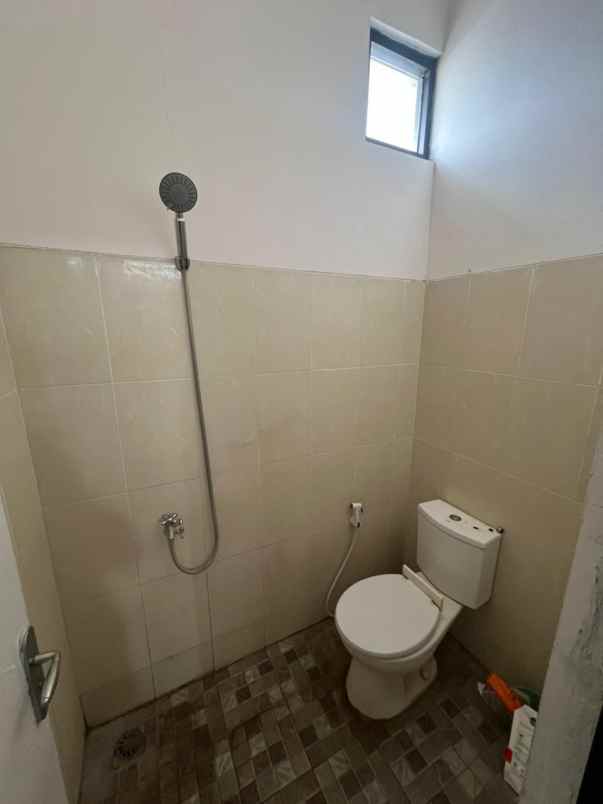 dijual rumah g land ciwastra park