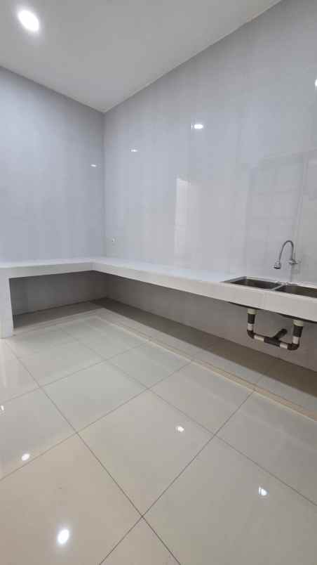dijual rumah galaxy bumi permai araya 2